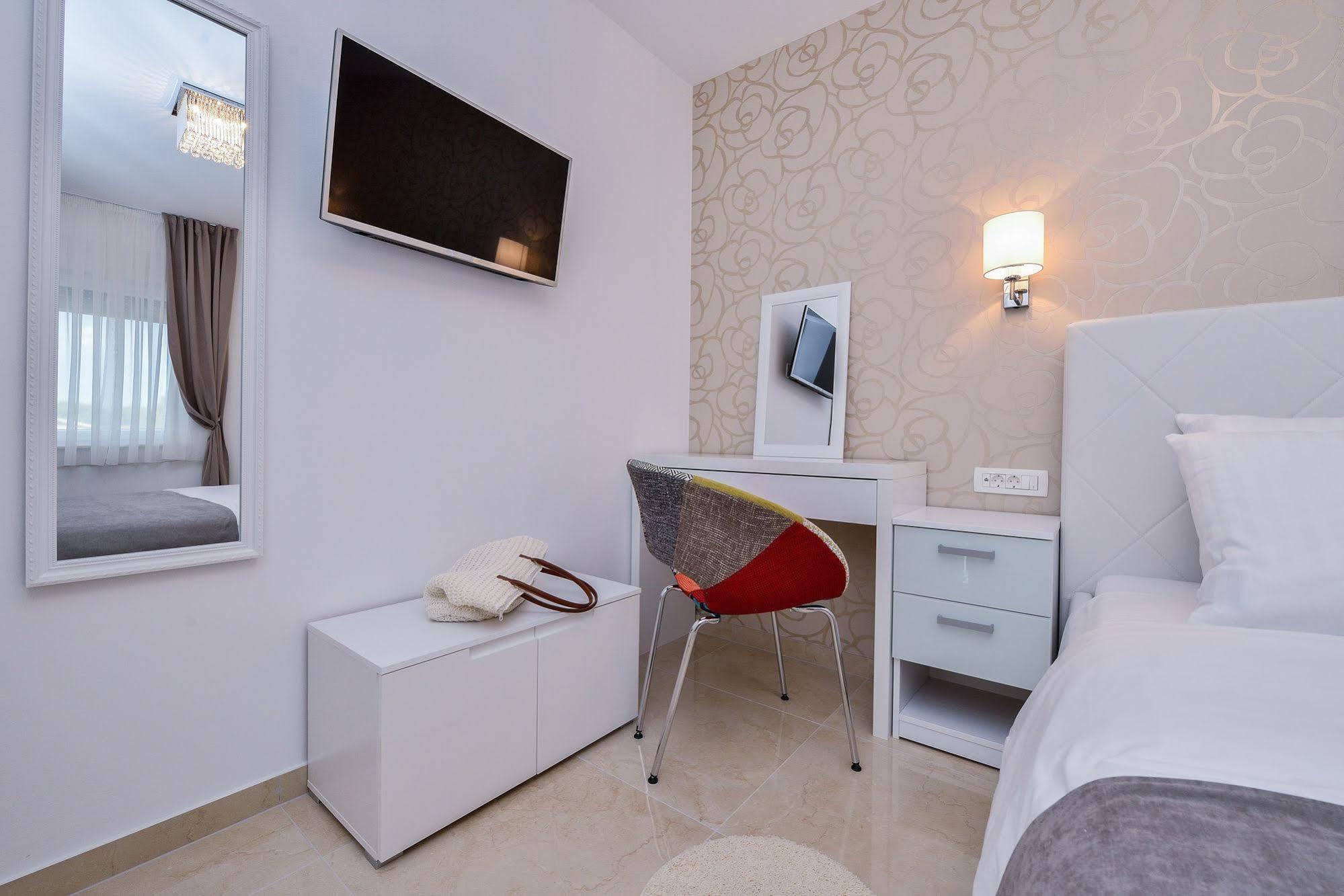 ביבינייה Luxury Apartment 1 Villa Arta מראה חיצוני תמונה