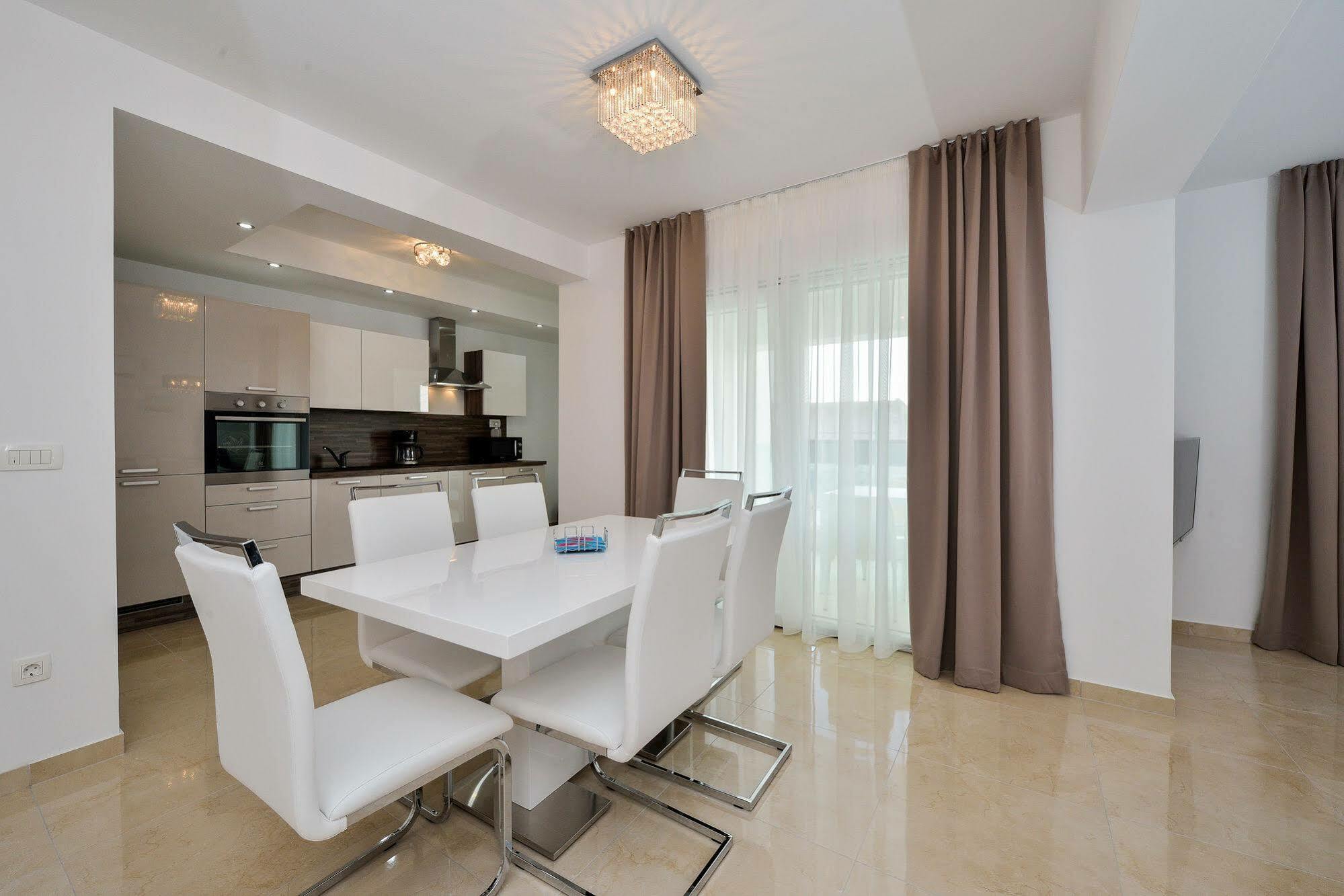 ביבינייה Luxury Apartment 1 Villa Arta מראה חיצוני תמונה