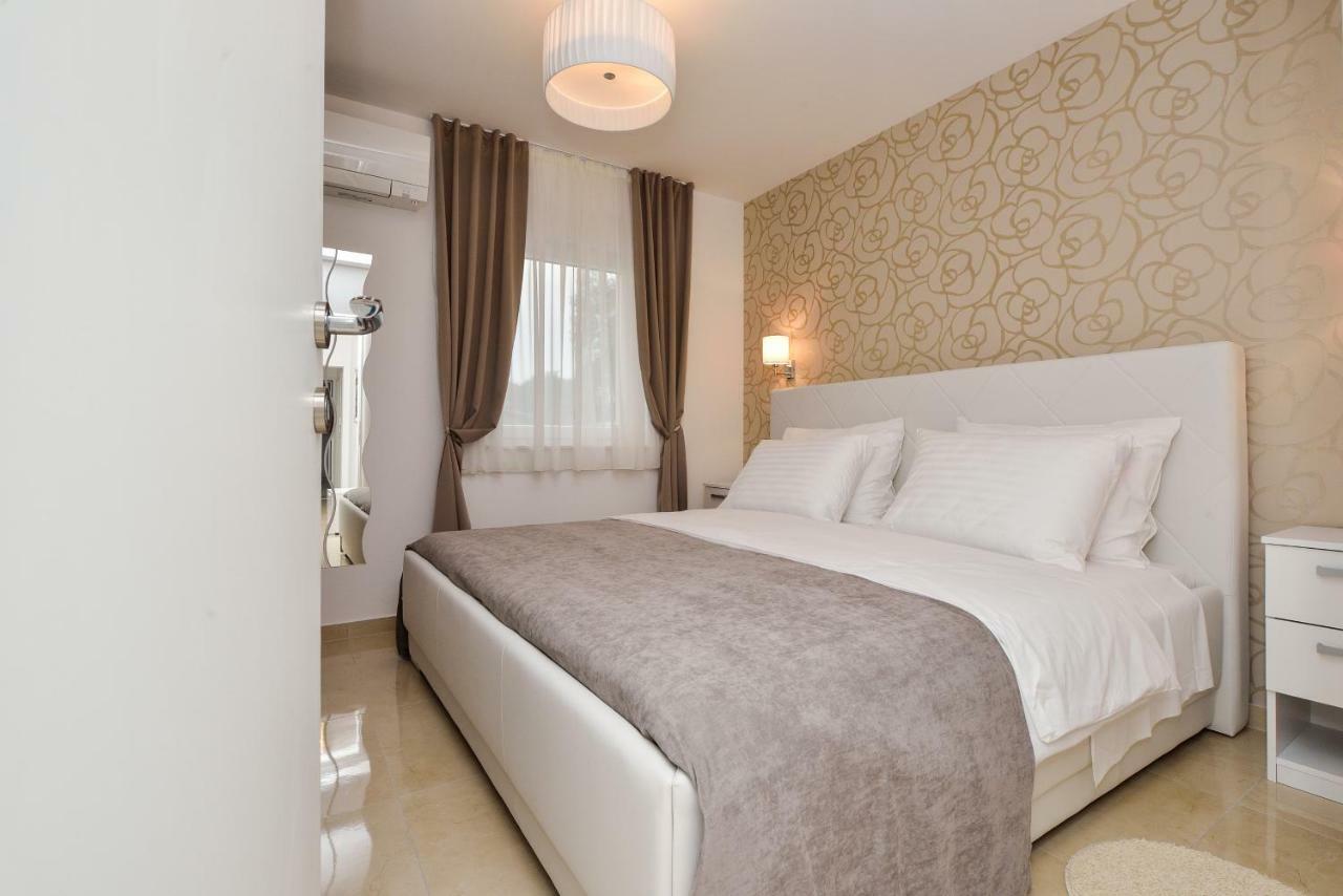 ביבינייה Luxury Apartment 1 Villa Arta מראה חיצוני תמונה